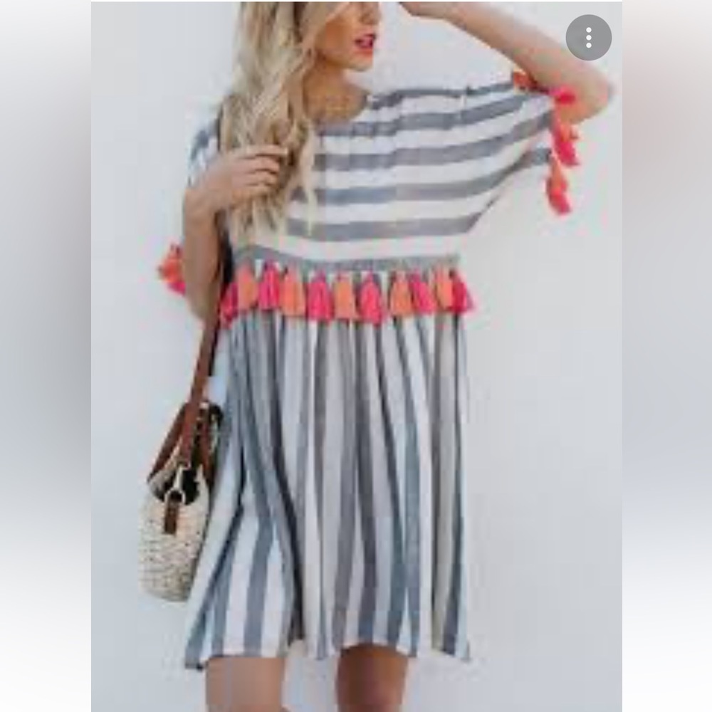 Women’s Gray Stripped Dress. Size S‎
